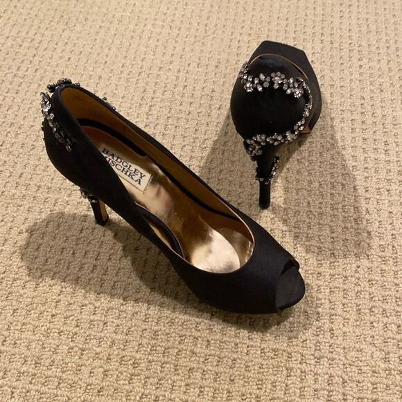 Badgley Mishka Black Satin Peep toe Heels with Crystal Embellishments Size 9 - Picture 1 of 7